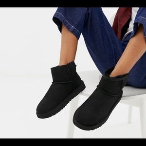 Authentic NWT UGG® Women's Classic II Mini Boots